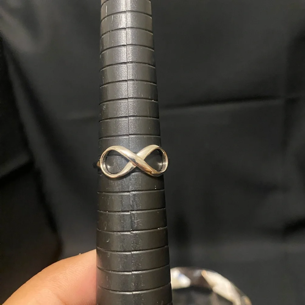 Silver Infinity Ring - Picture 3 of 4